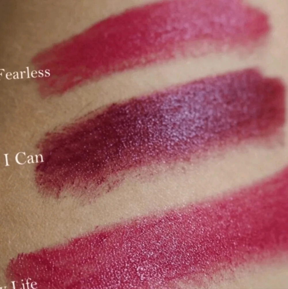 CLEARANCE! Doll 10 Lip Crayon: Enjoy Life, New